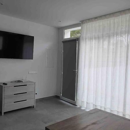 Espectacular Planta Baja Con Terraza Y Parking A 5 Min De La Playa Apartment Cadaques Exterior photo
